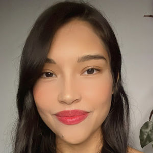 Meet your Posher, Elena